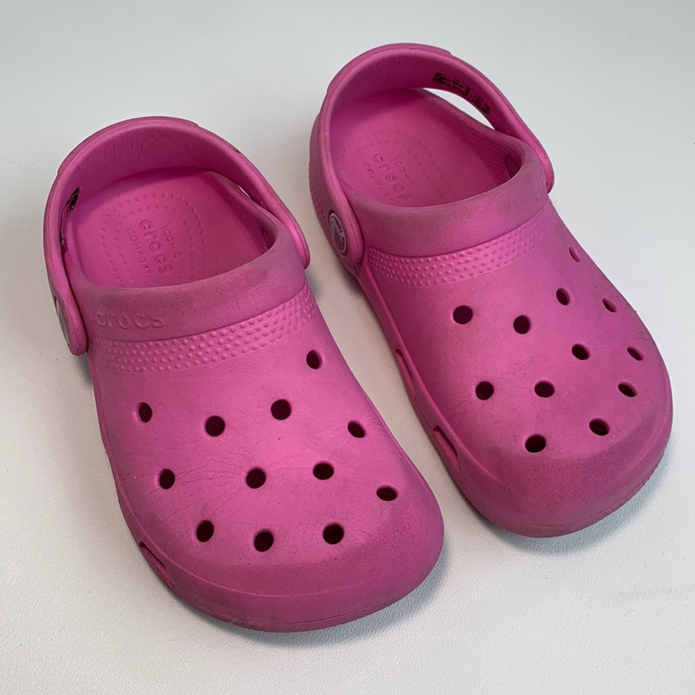 Crocs Youth Bubblegum Pink Original Size 11 - Picture 1 of 9